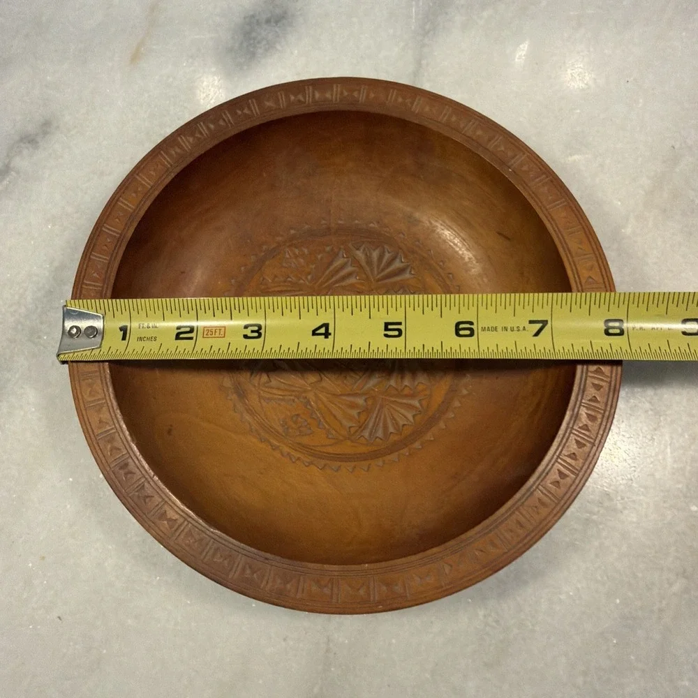 Vintage Folk Art Wood Carved Nut Cracker With Carved Wood Bowl GW994